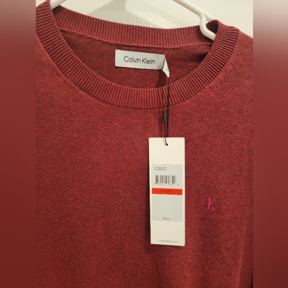 Sweater - Picture 3 of 3